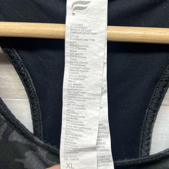 Fabletics‎ Sports Bra XL Green Camo High Impact Pocket Padding Razorback UPF 50 - Picture 6 of 9